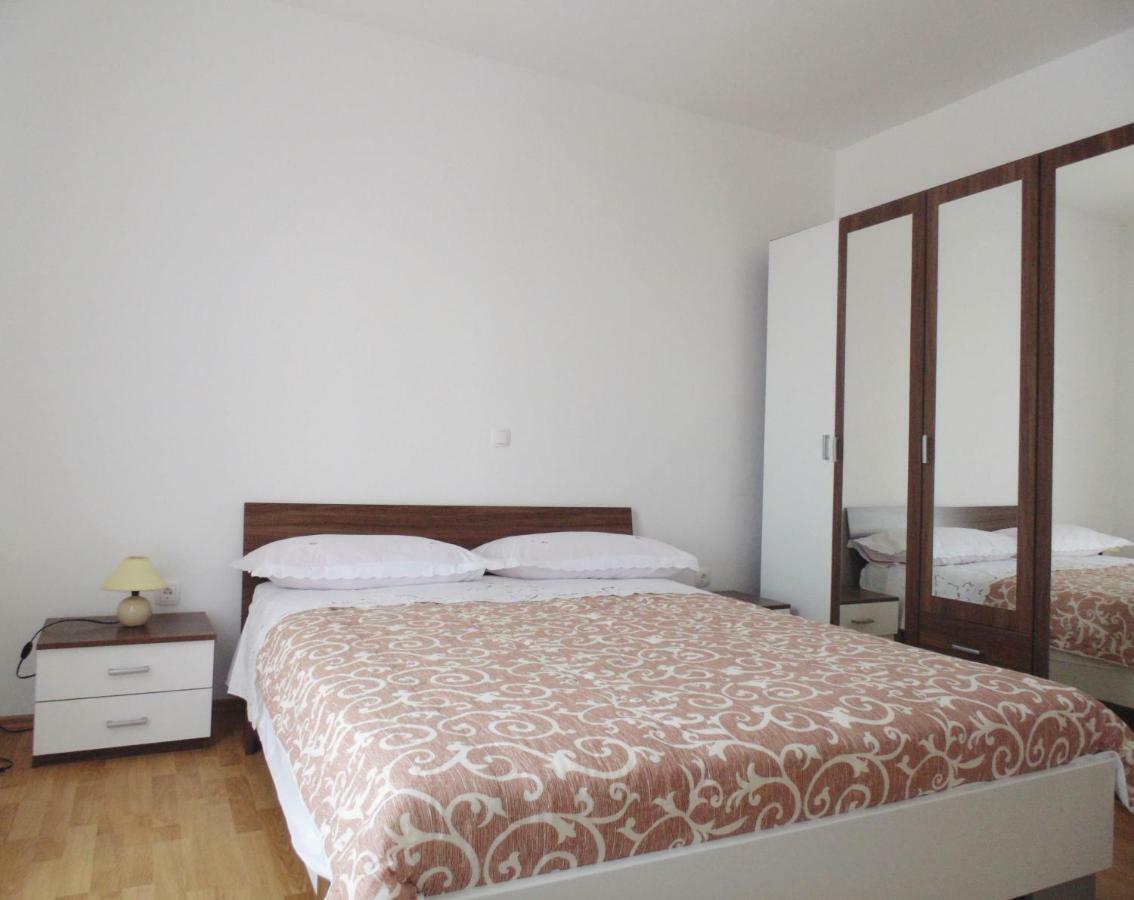 1 Bedroom Apartment 55 M2 Rtina Bagian luar foto